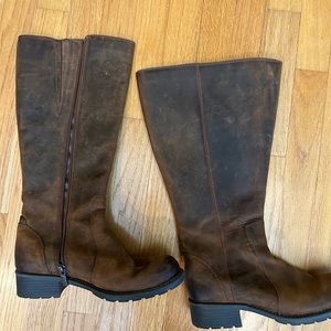 Clark’s Brown Distressed Tall Boots Size 8